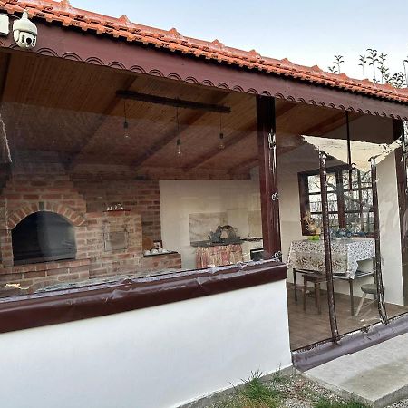 Casa De Vacanta Mirela Novaci-Straini Ngoại thất bức ảnh